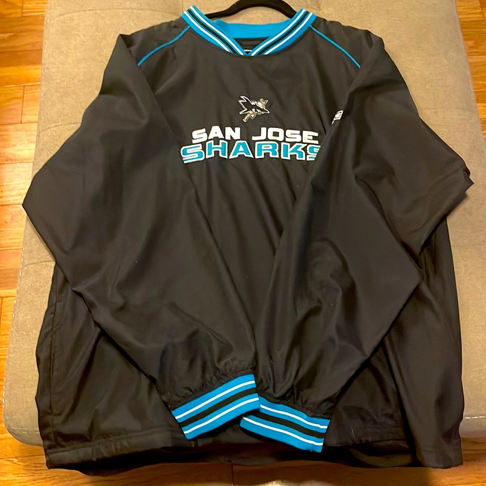 XXL , San Jose shark pullover 100% polyester with pockets, face off apparel